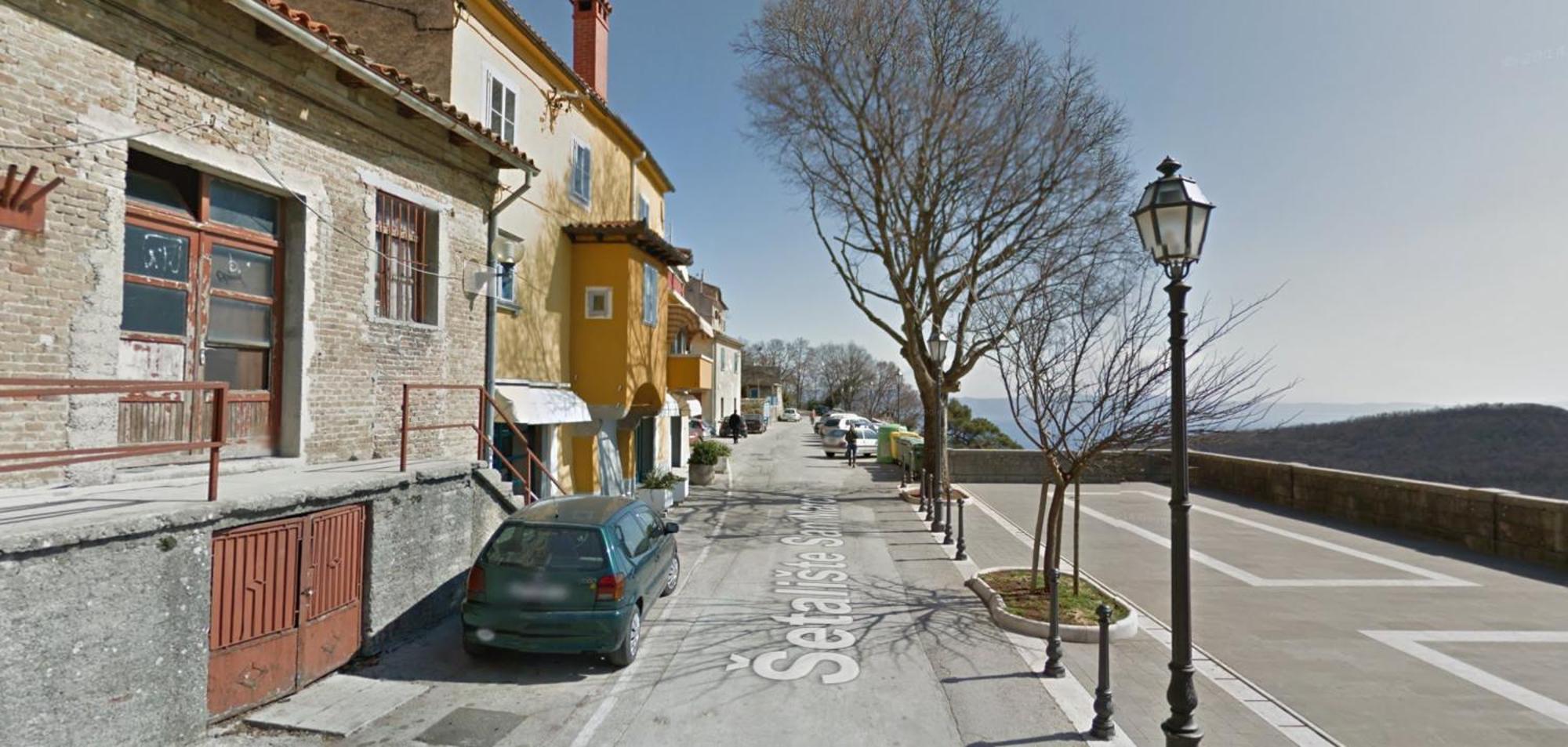 Mirakul Residence Labin  Bagian luar foto