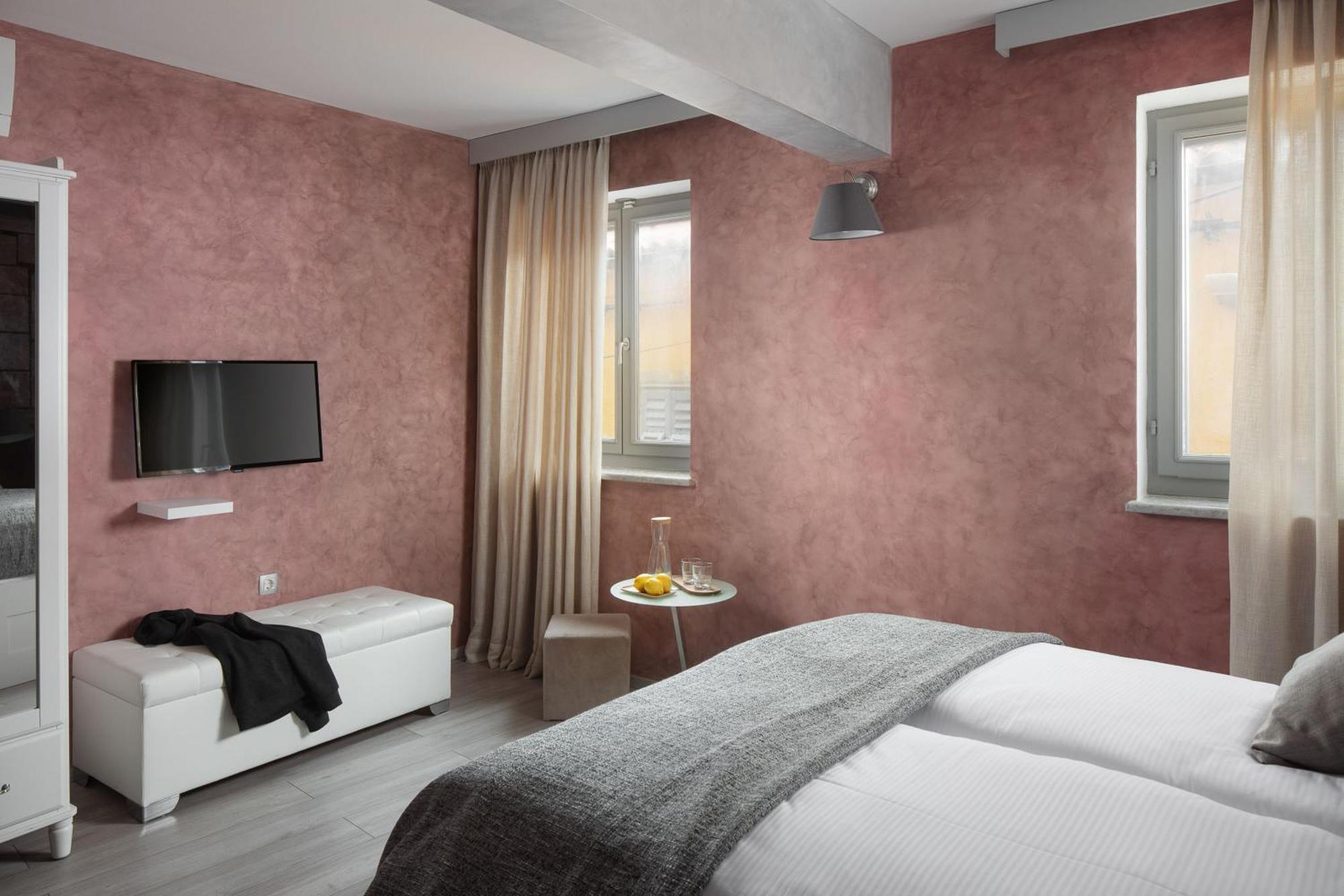 Mirakul Residence Labin  Bagian luar foto