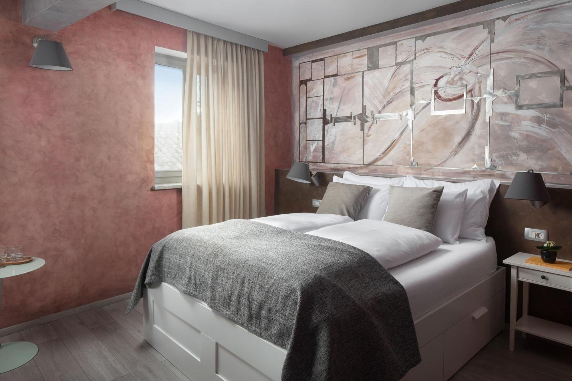 Mirakul Residence Labin  Bagian luar foto